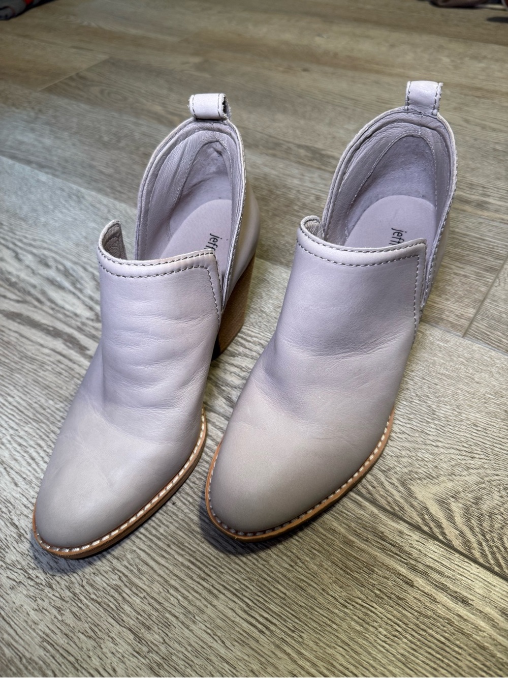 Jeffrey Campbell Cream Leather Ankle Booties with Tan Block Heel Size 6 - Picture 2 of 9
